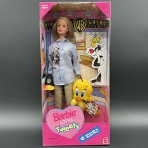 Mattel Barbie Loves Tweety 21632 Warner Bros. Studio Store Exclusive 1998